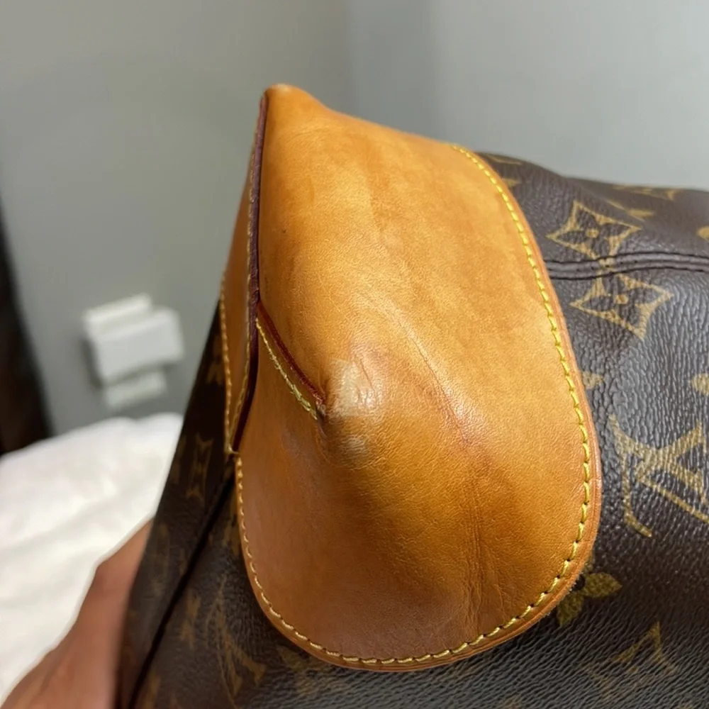 ❌SOLD❌Louis Vuitton Berri MM Bag - Picture 10 of 17